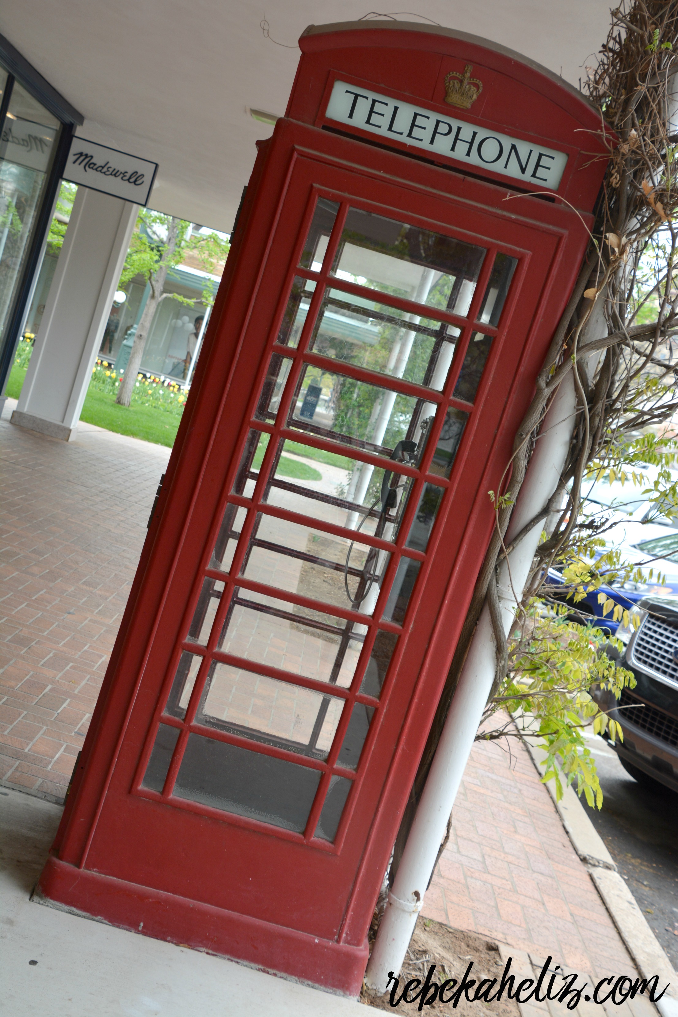 road trip, tulsa oklahoma, tulsa, oklahoma, utica square, phone booth