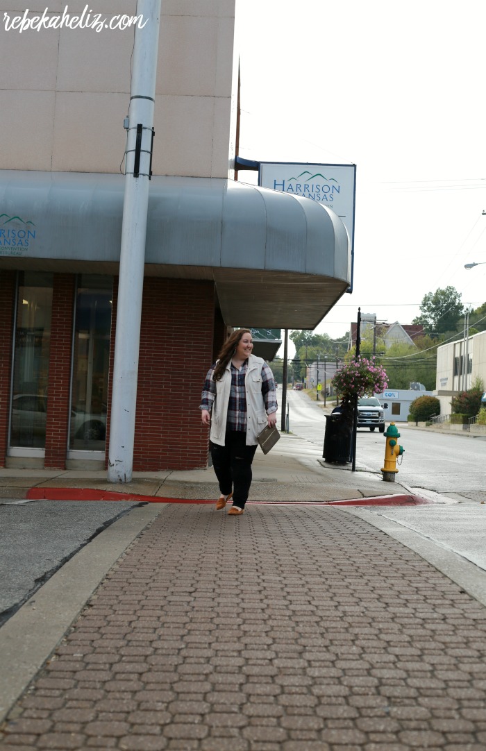 plaid shirt, utility vest, fall outfit, ootd, downtown