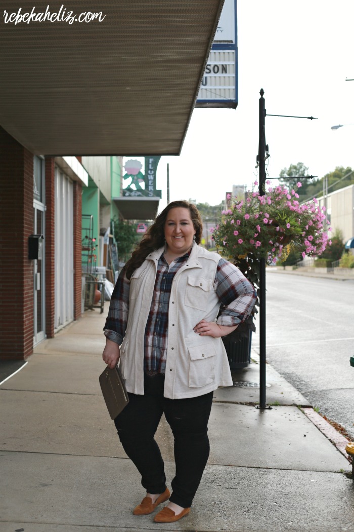 plaid shirt, utility vest, fall outfit, ootd, downtown