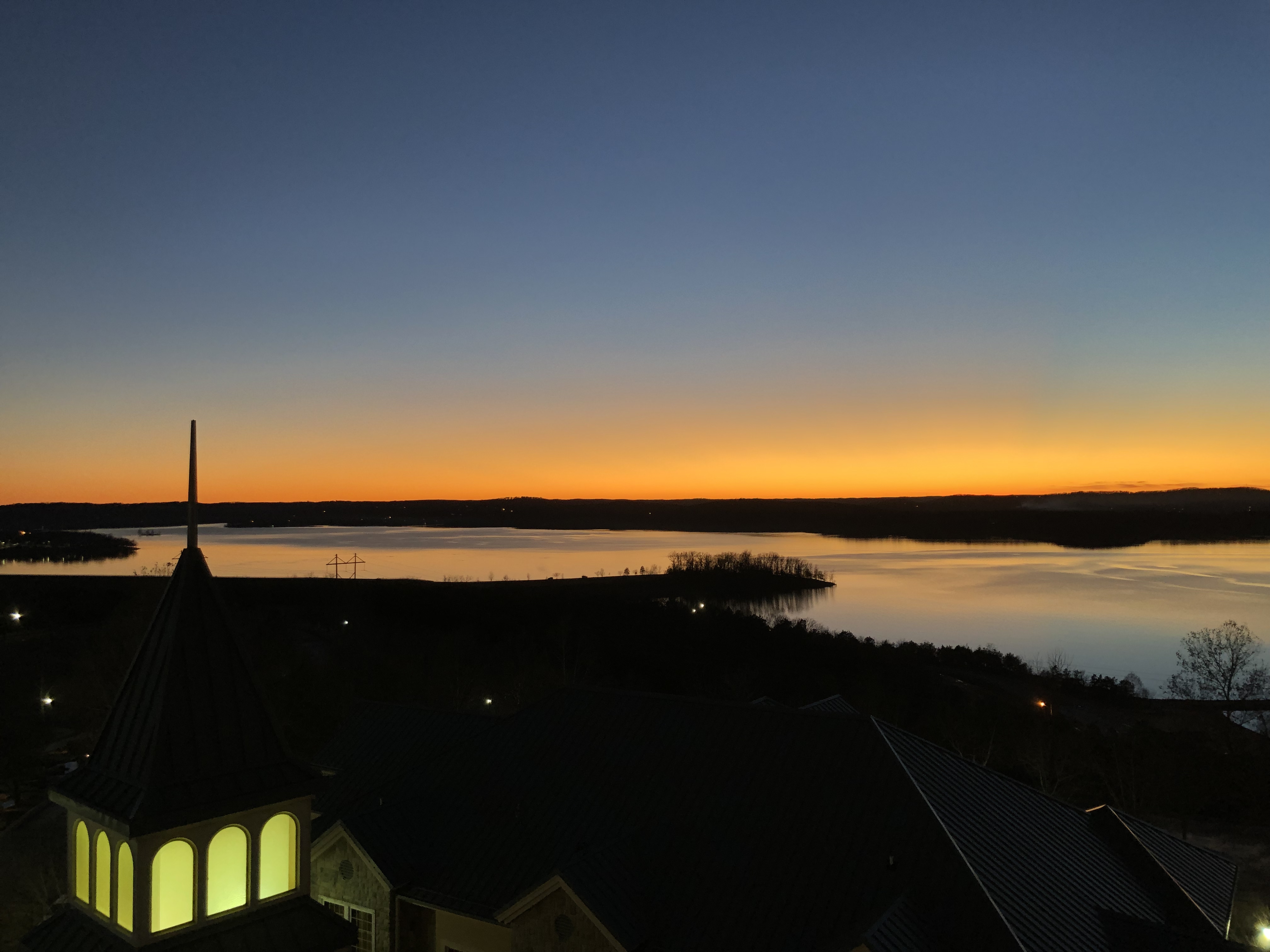 table rock lake, Branson, Branson Missouri, lake, chateau on the lake, spa